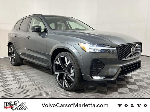 2026 Volvo XC60 B5 Ultra