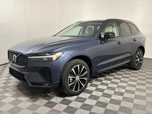 2025 Volvo XC60 B5 Plus