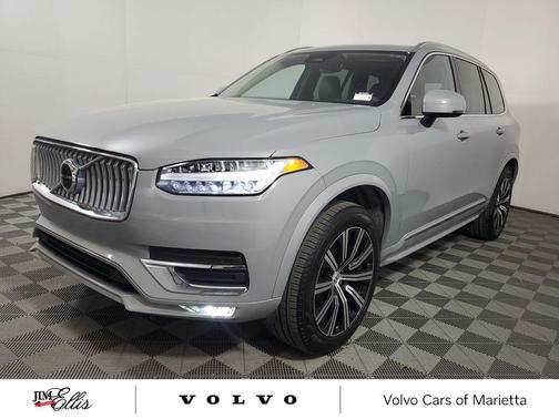 2025 Volvo XC90 B5 Core
