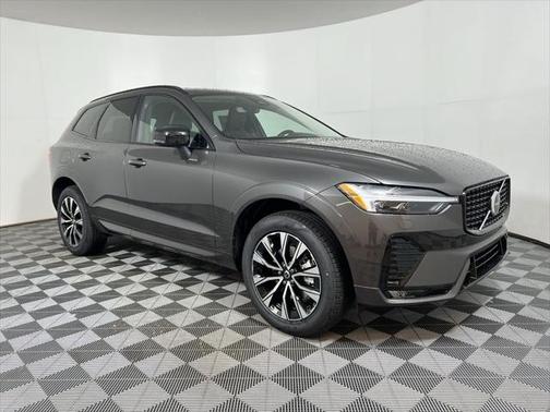 2025 Volvo XC60 B5 Core