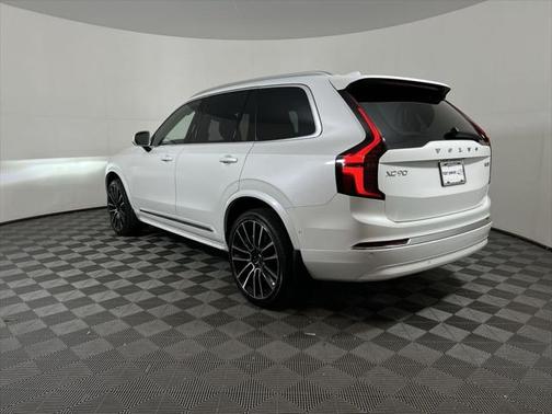 2026 Volvo XC90 B5 Plus 7-Seater