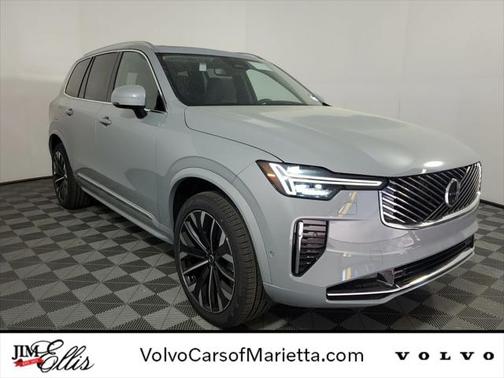 2025 Volvo XC90 B6 Plus 7-Seater