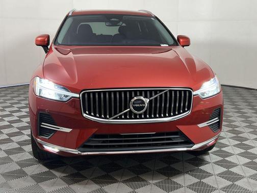 2022 Volvo XC60 B5 Inscription