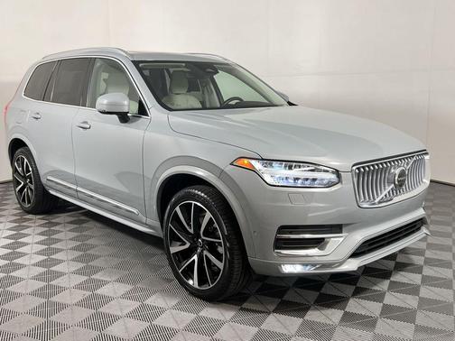 2024 Volvo XC90 B6 Plus Bright Theme 7-Seater