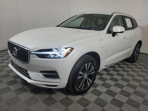 2021 Volvo XC60 Recharge Plug-In Hybrid T8 Inscription Expression