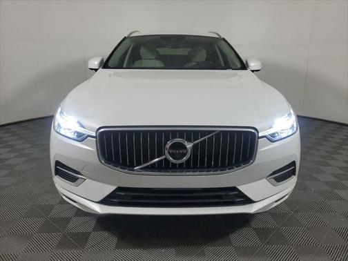 2021 Volvo XC60 Recharge Plug-In Hybrid T8 Inscription Expression