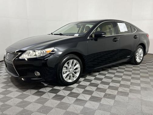 2014 Lexus ES 300h Base