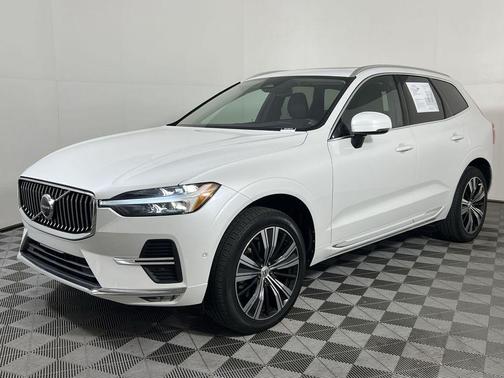 2022 Volvo XC60 B6 Inscription