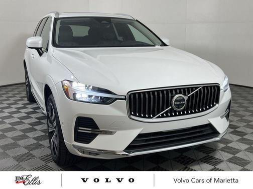 2022 Volvo XC60 B6 Inscription