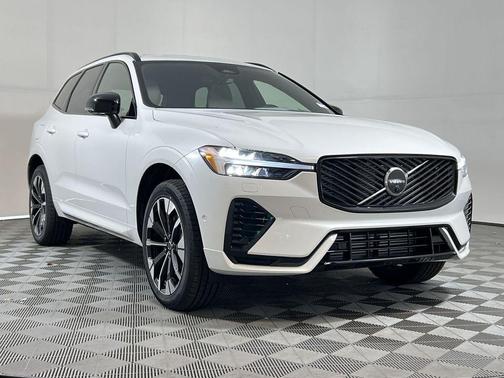 2026 Volvo XC60 Plug-In Hybrid T8 Plus
