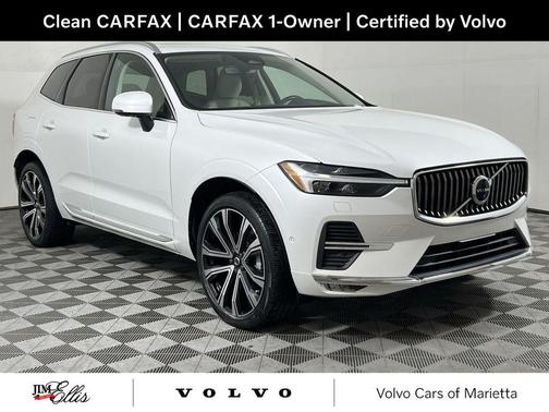 2023 Volvo XC60 B5 Ultimate Bright Theme