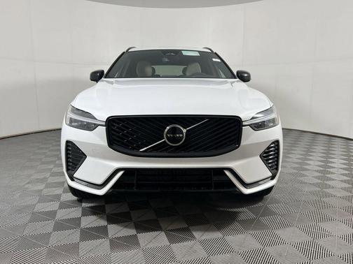 2026 Volvo XC60 B5 Core