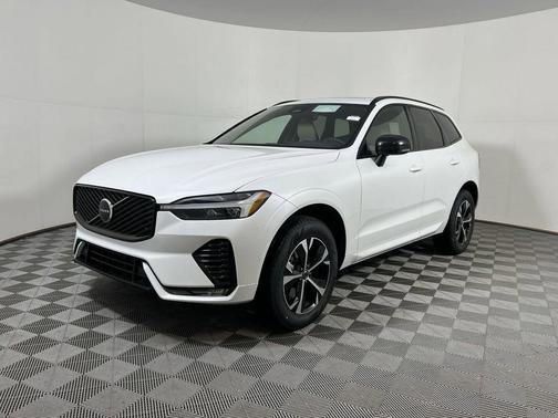 2026 Volvo XC60 B5 Core