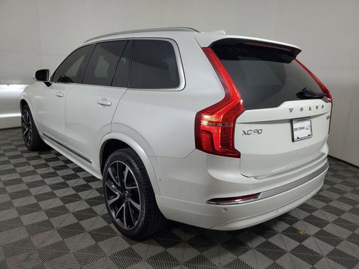 2023 Volvo XC90 B6 Plus 7-Seater