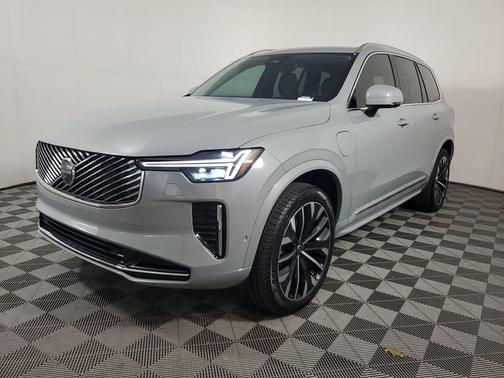 Vapour Grey Metallic 2025 Volvo XC90 Plug-In Hybrid T8 Plus 7-Seater