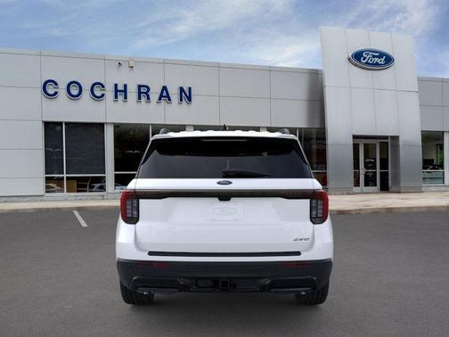 2025 Ford Explorer ST-Line
