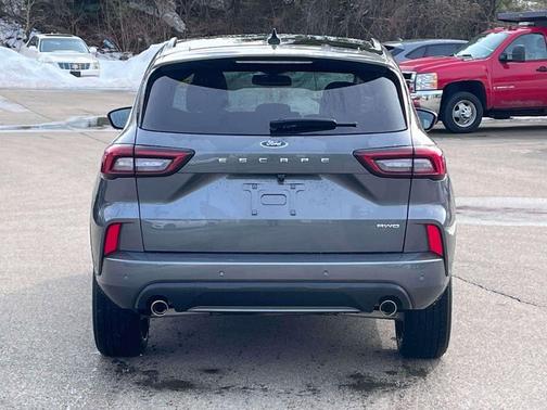 2023 Ford Escape ST-Line Elite