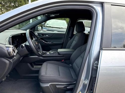 Sterling Gray Metallic 2025 Chevrolet Equinox LT