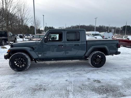 2024 Jeep Gladiator Nighthawk