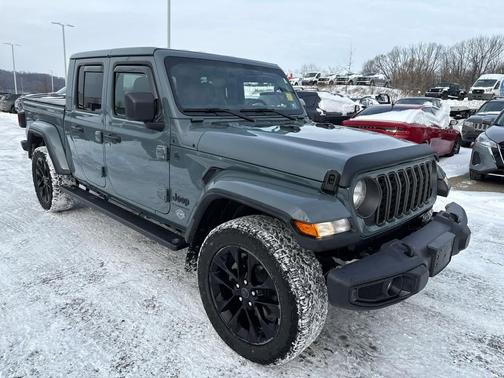 2024 Jeep Gladiator Nighthawk