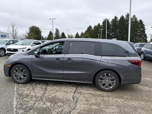 2025 Honda Odyssey Touring