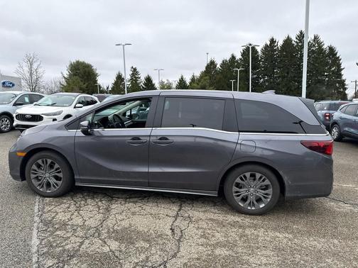 2025 Honda Odyssey Touring