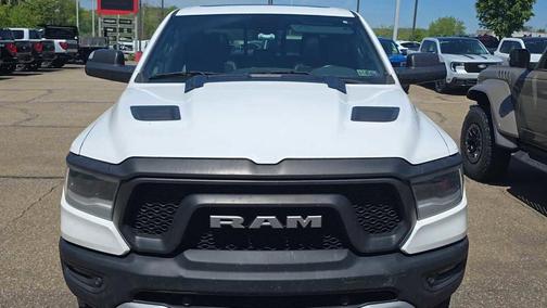 Bright White Clearcoat 2019 RAM 1500 Rebel