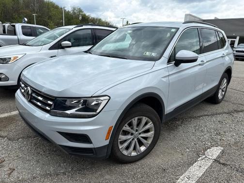 White Silver Metallic 2019 Volkswagen Tiguan 2.0T SE