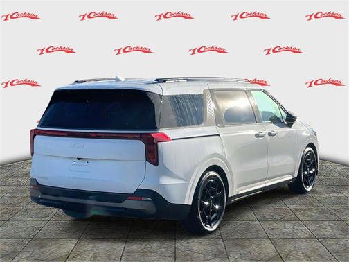 2025 Kia Carnival SX