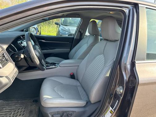 Predawn Gray Mica 2020 Toyota Camry SE