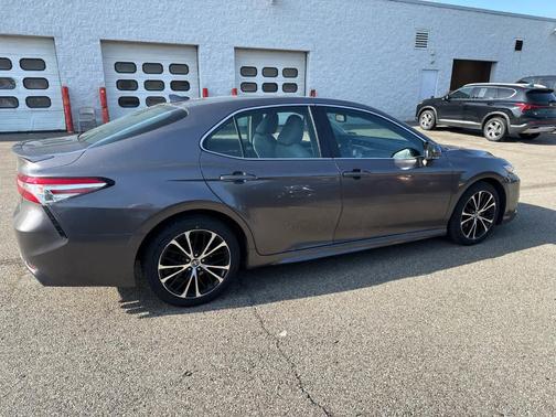 Predawn Gray Mica 2020 Toyota Camry SE