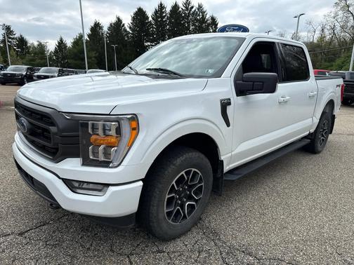 Oxford White 2023 Ford F-150 XLT