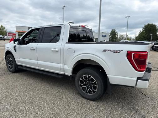 Oxford White 2023 Ford F-150 XLT