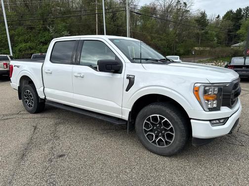 Oxford White 2023 Ford F-150 XLT