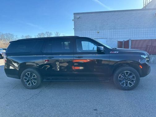 2023 Chevrolet Suburban Z71