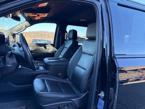 2023 Chevrolet Suburban Z71