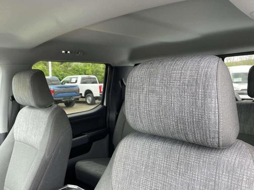Oxford White 2023 Ford F-150 XLT