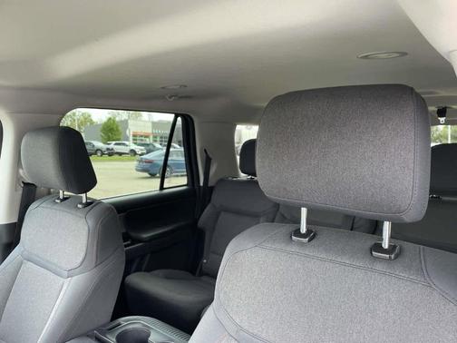 Star White 2025 Ford Expedition Max Active