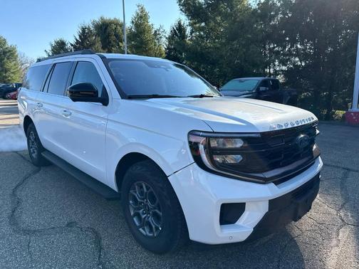 Star White 2025 Ford Expedition Max Active