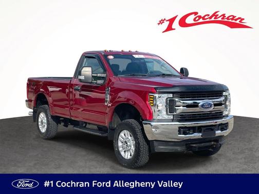 Ruby Red Metallic Tinted Clearcoat 2019 Ford F-350 XLT