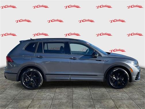 2023 Volkswagen Tiguan 2.0T SE R-Line Black