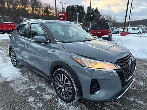 2023 Nissan Kicks SV