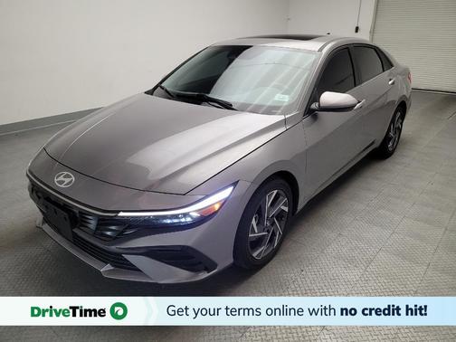 Fluid Metal 2025 Hyundai ELANTRA SEL