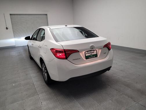 White 2019 Toyota Corolla XLE