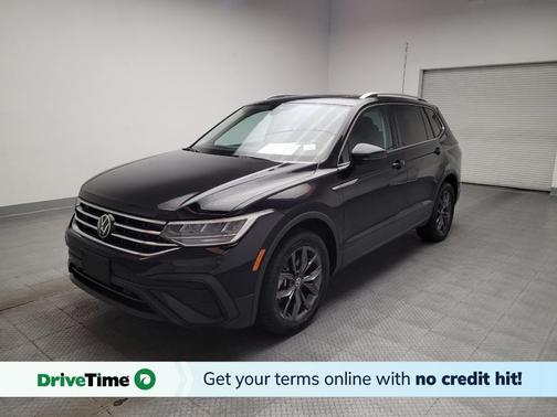 Deep Black Pearl 2023 Volkswagen Tiguan 2.0T SE