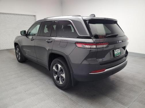 Baltic Gray Metallic Clearcoat 2022 Jeep Grand Cherokee 4xe Base