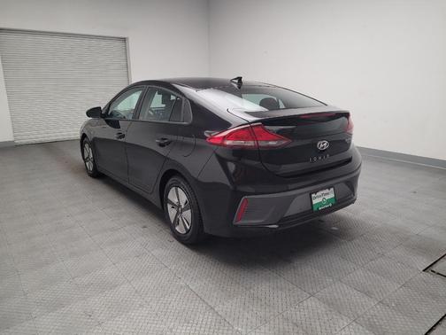 2020 Hyundai IONIQ Hybrid Blue