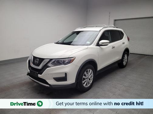 White 2019 Nissan Rogue SV