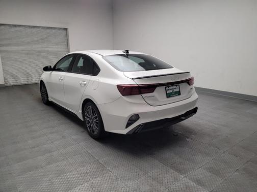 Snow White Pearl 2022 Kia Forte GT-Line