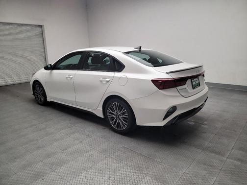 Snow White Pearl 2022 Kia Forte GT-Line